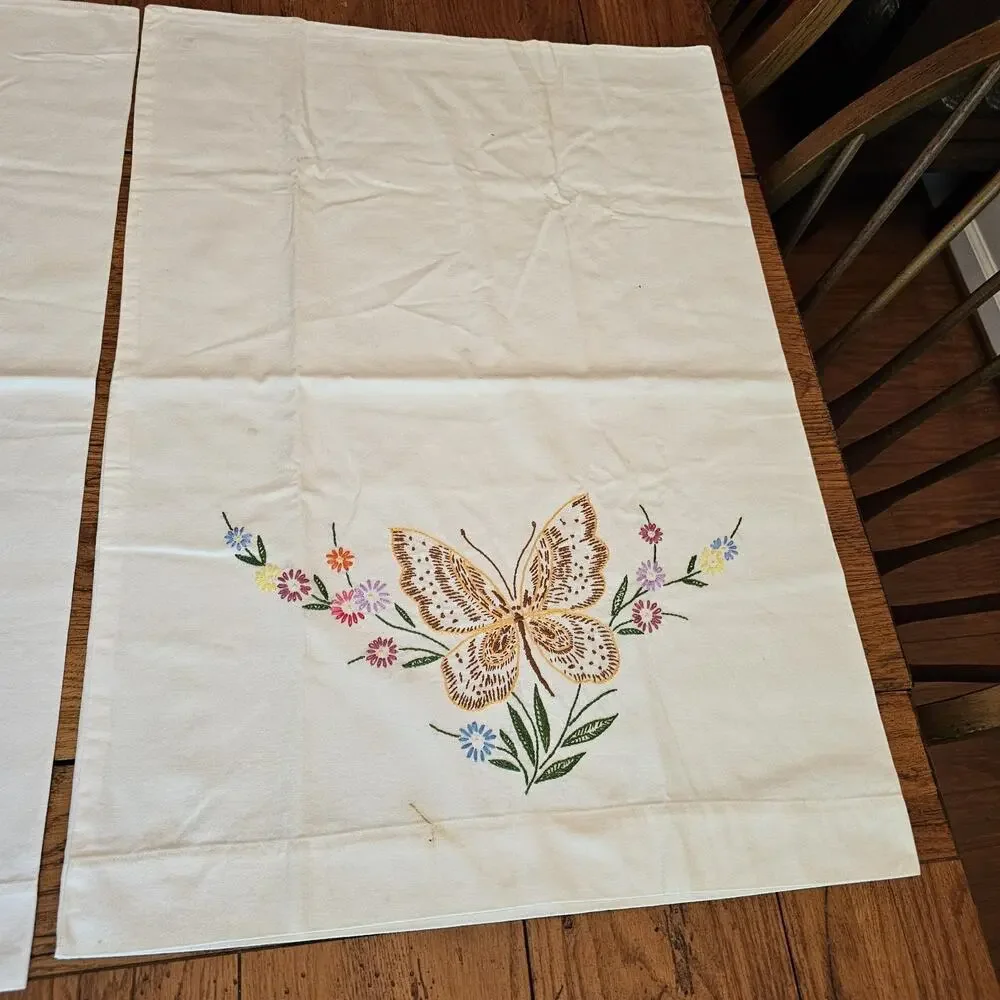 VTG Butterfly Hand Embroidered Pillowcases Cotton Pair Cottagecore Floral